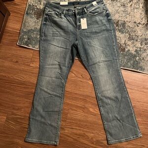 Judy Blue mid rise boot cut women’s jeans size 18W